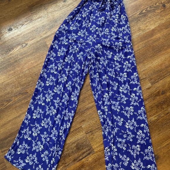 Floral Wide Leg Everly Jumpsuit - Picture 3 of 10